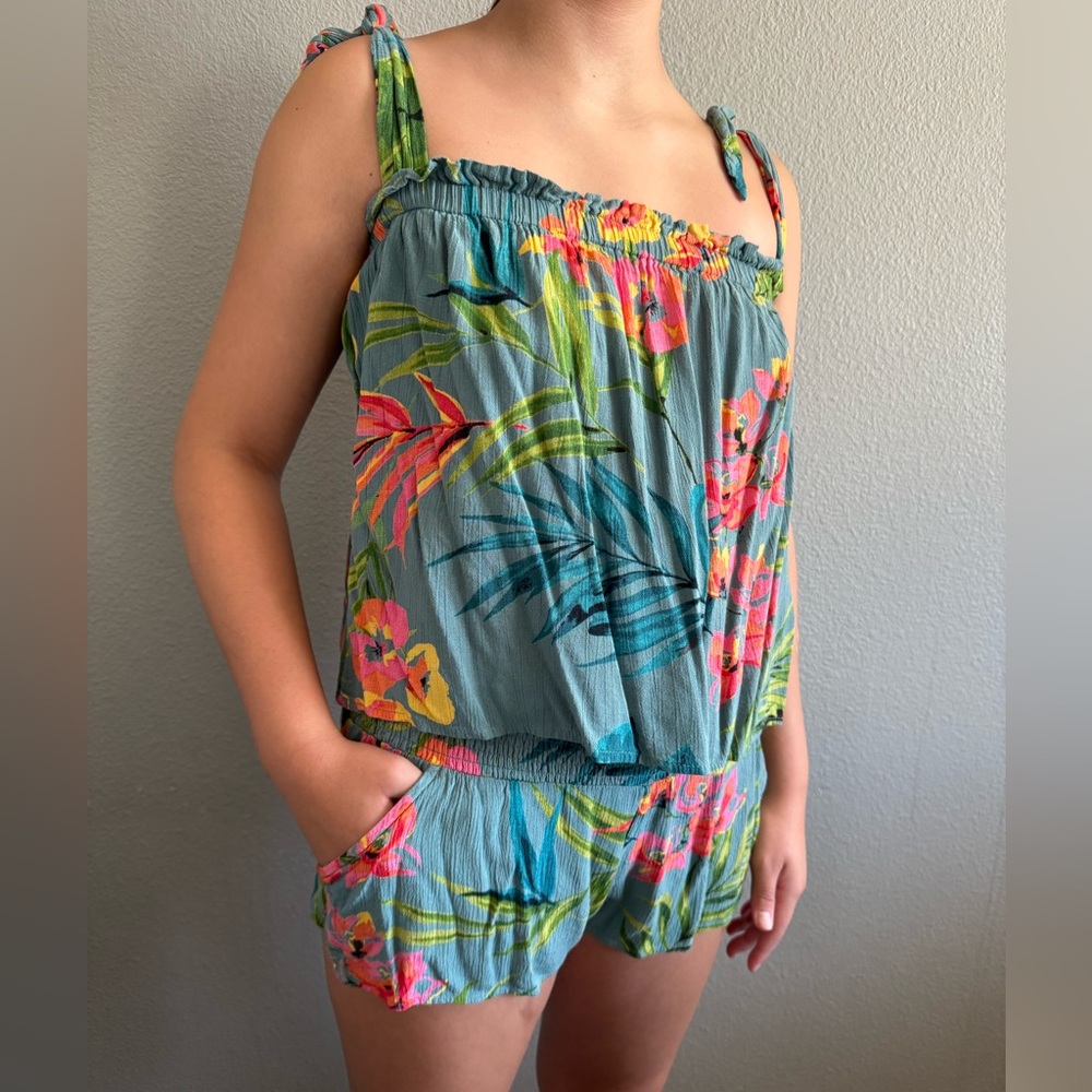Billabong Floral Smocked Set